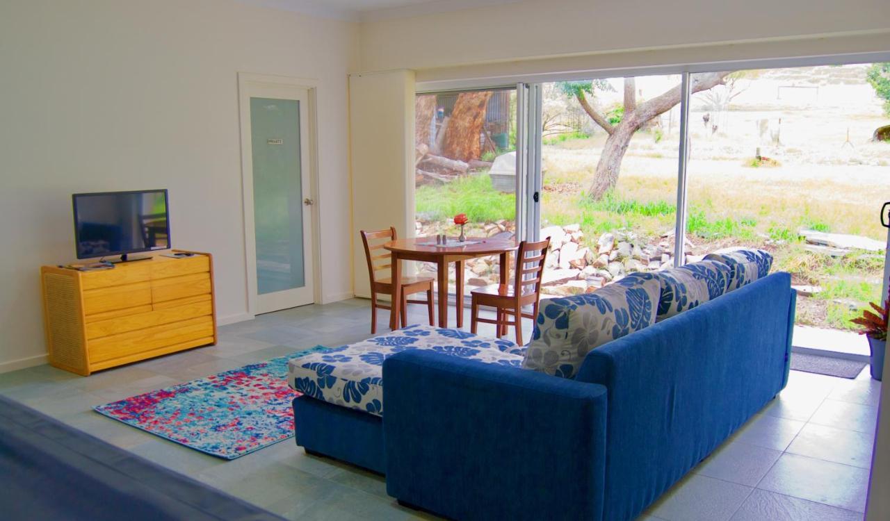 Back Valley Farmstay Bed And Breakfast Victor Harbor Exterior photo