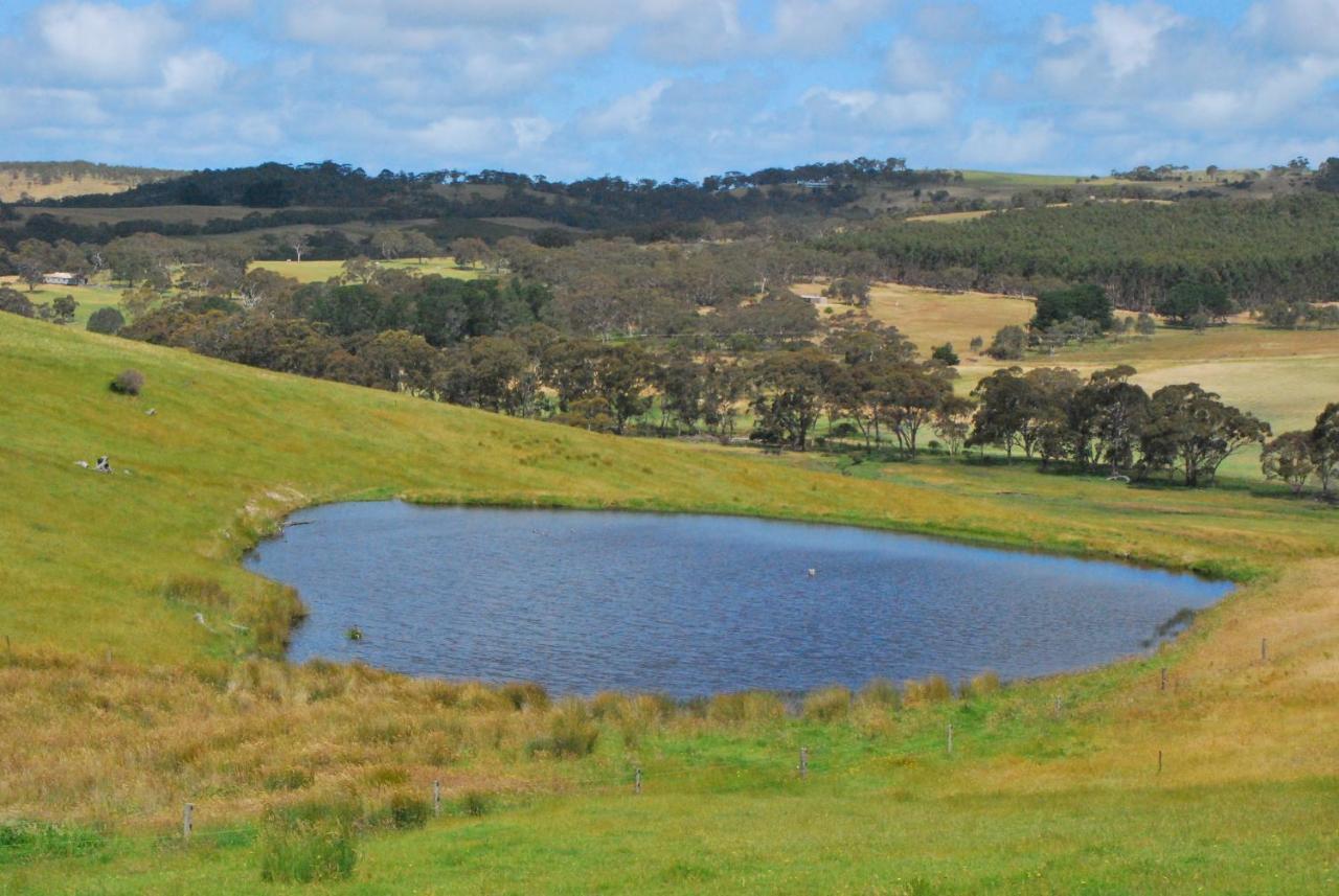 Back Valley Farmstay Bed And Breakfast Victor Harbor Exterior photo